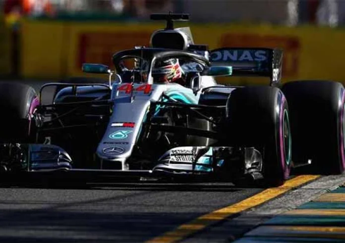 F1: Έδειξε τα δόντια του ο Χάμιλτον με το καλημέρα. Στιγμιότυπα