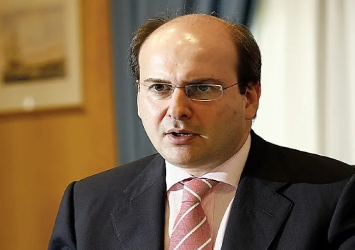 Κωστής Χατζηδάκης: Δεν έχει ληφθεί απόφαση για έκτακτο επίδομα και Market Pass