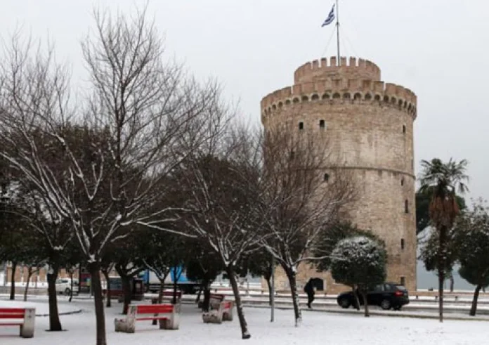 Καιρός: Χιόνια, καταιγίδες και τσουχτερό κρύο – Πώς θα κινηθεί η κακοκαιρία