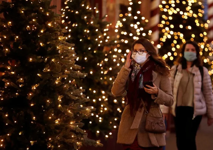 Ρεβεγιόν έως 9 άτομα, περιποίηση νυχιών και απαγόρευση κυκλοφορίας - Όσα ανακοινώθηκαν