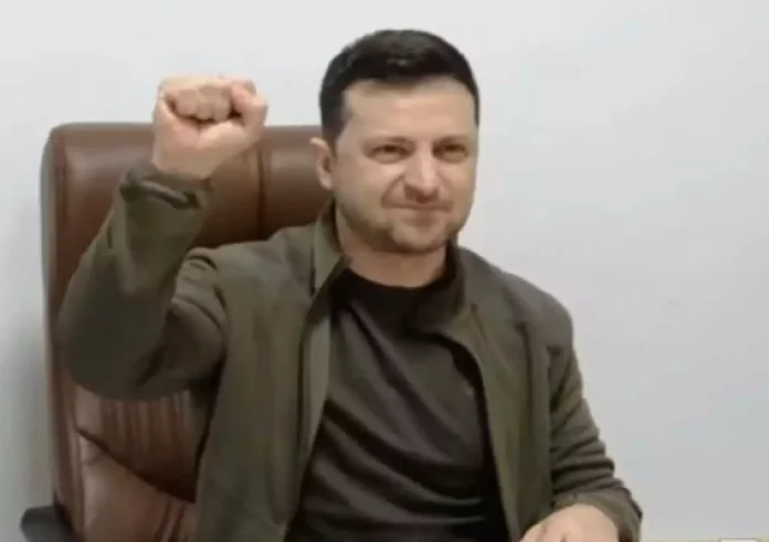 Πόλεμος στην Ουκρανία: Όσο ο Πούτιν πιέζει το Κίεβο, πιέζεται και ο Ζελένσκι. Ο κλοιός κλείνει