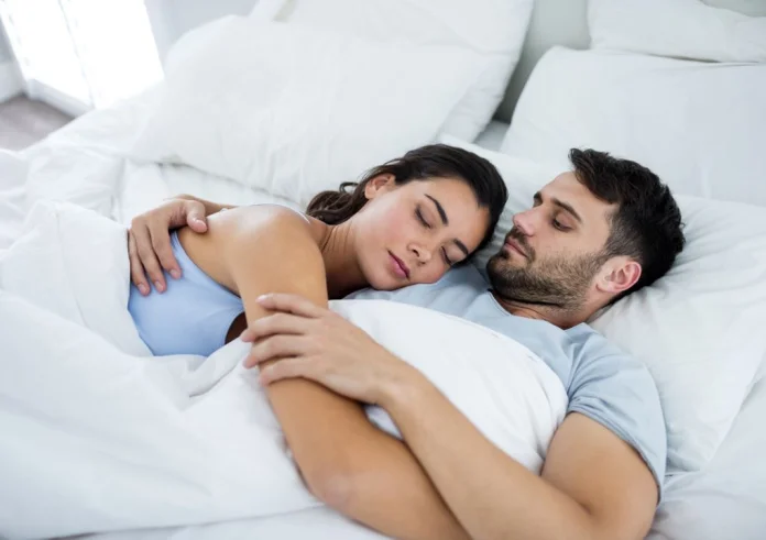 Γιατί δεν πρέπει να βγαίνεις ραντεβού μέσα από dating apps, σύμφωνα με ειδικό