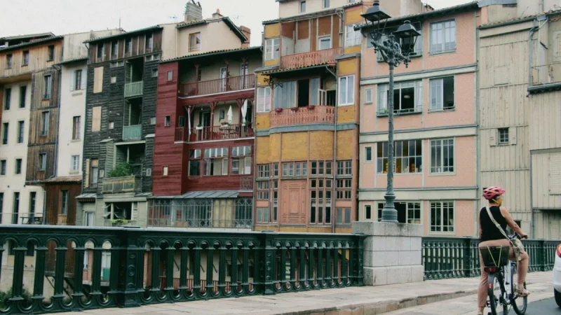 «Υπνοδωμάτια προς πώληση»: Η νέα στρατηγική στην Ευρώπη που αποκαλύπτει την κρίση στέγασης