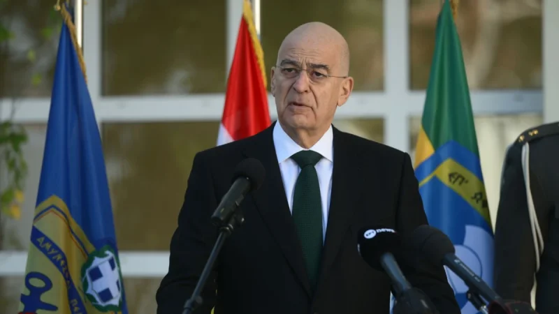 Δένδιας: «Το Ιράν δεν μπορεί να χτυπήσει την Ελλάδα» – Τι απαντά για τα drones στη Σούδα