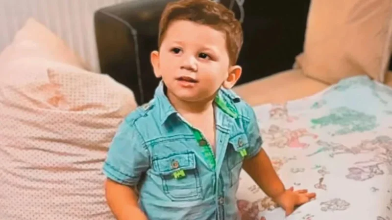Σοκάρει το κατηγορητήριο για τον θάνατο του μικρού Άγγελου: Του έδιναν ηρεμιστικά για να «πνίγουν» τις κραυγές του