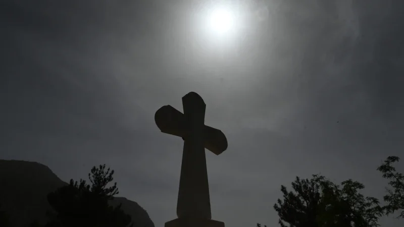 Εύβοια: Χειρουργικό ψαλίδι βρέθηκε κατά την εκταφή 46χρονου άνδρα