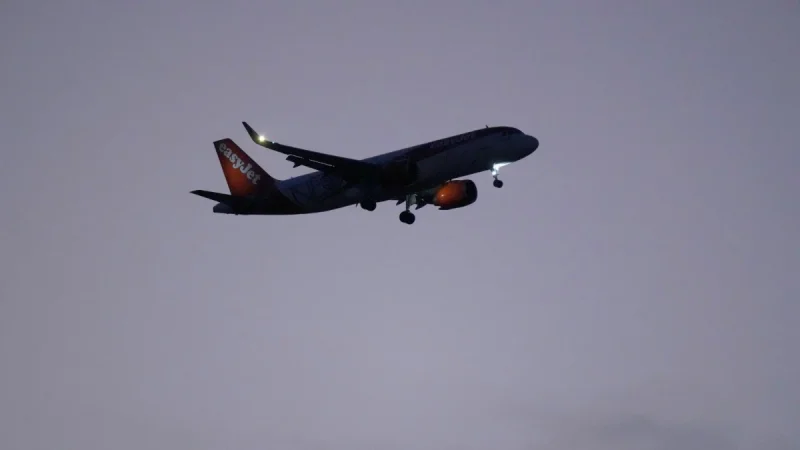 «Κλειδώνουν» οι ουρανοί της Κύπρου: Ακυρώσεις πτήσεων μετά την επίθεση με drone στο Ακρωτήρι