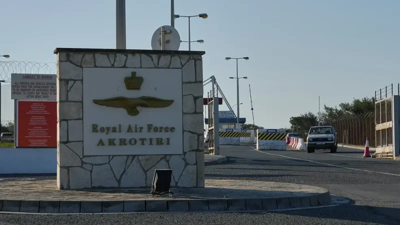 Νέος Συναγερμός και σειρήνες στην Κύπρο: Σήκωσαν μαχητικά και εκκενώνουν βρετανικές βάσεις