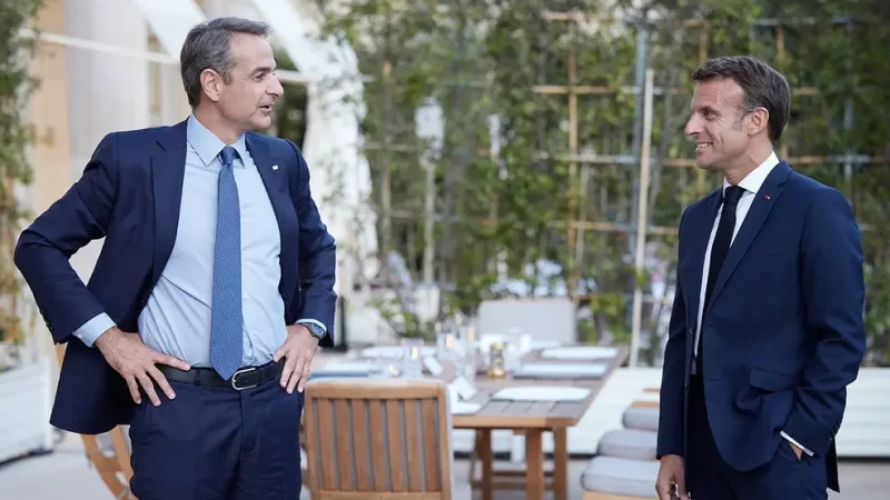 Τηλεφωνική επικοινωνία Μητσοτάκη – Μακρόν: Συνεργασία για Κύπρο και Ερυθρά Θάλασσα