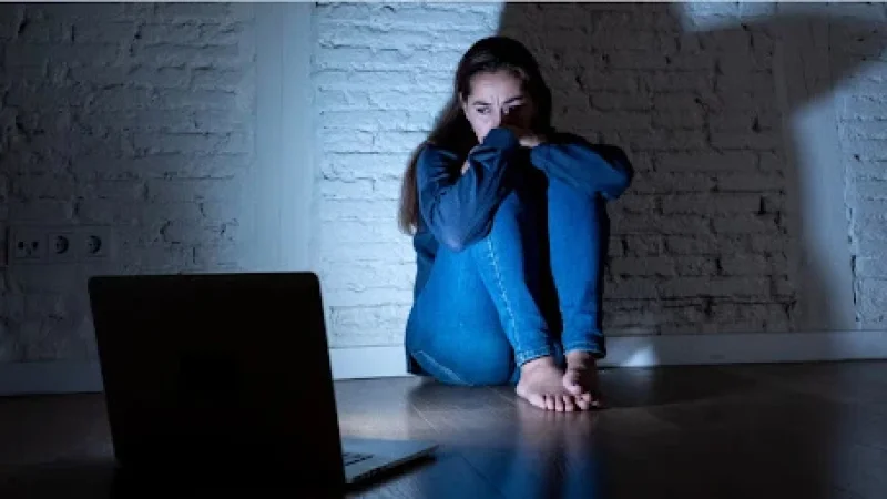 Η αθωότητα χάθηκε: Δύο κλικ μακριά η κακοποίηση παιδιών αποκαλύπτει ανατριχιαστική έκθεση