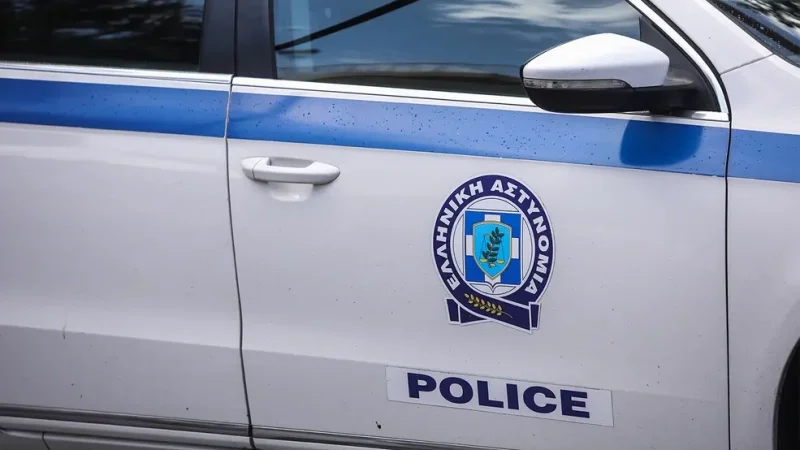 Σοκαριστική επίθεση στο Ίλιον: Οδηγός γρονθοκόπησε γυναίκα μπροστά στο παιδί της
